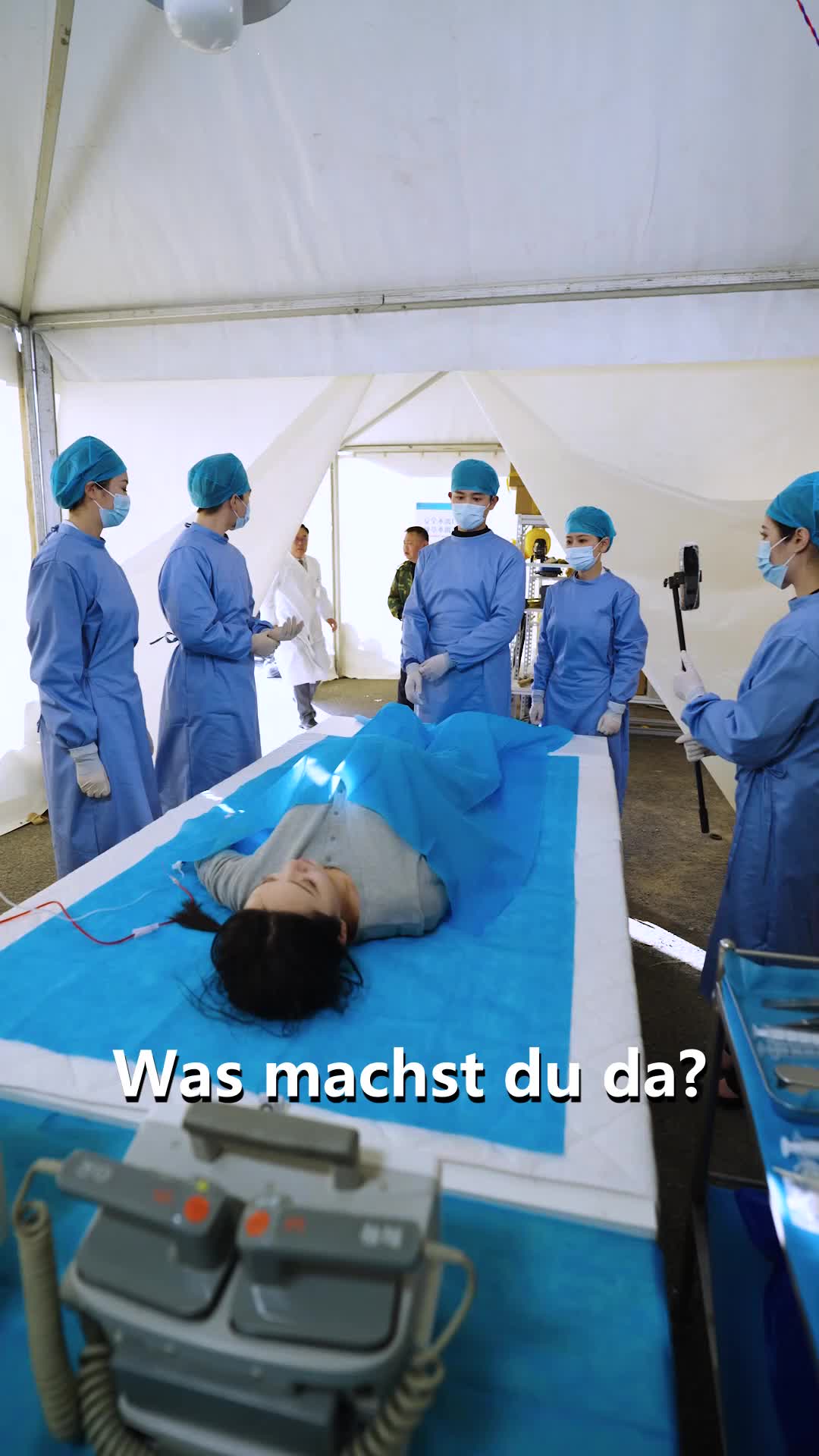 Folge 22 - Der Meisterchirurg Live